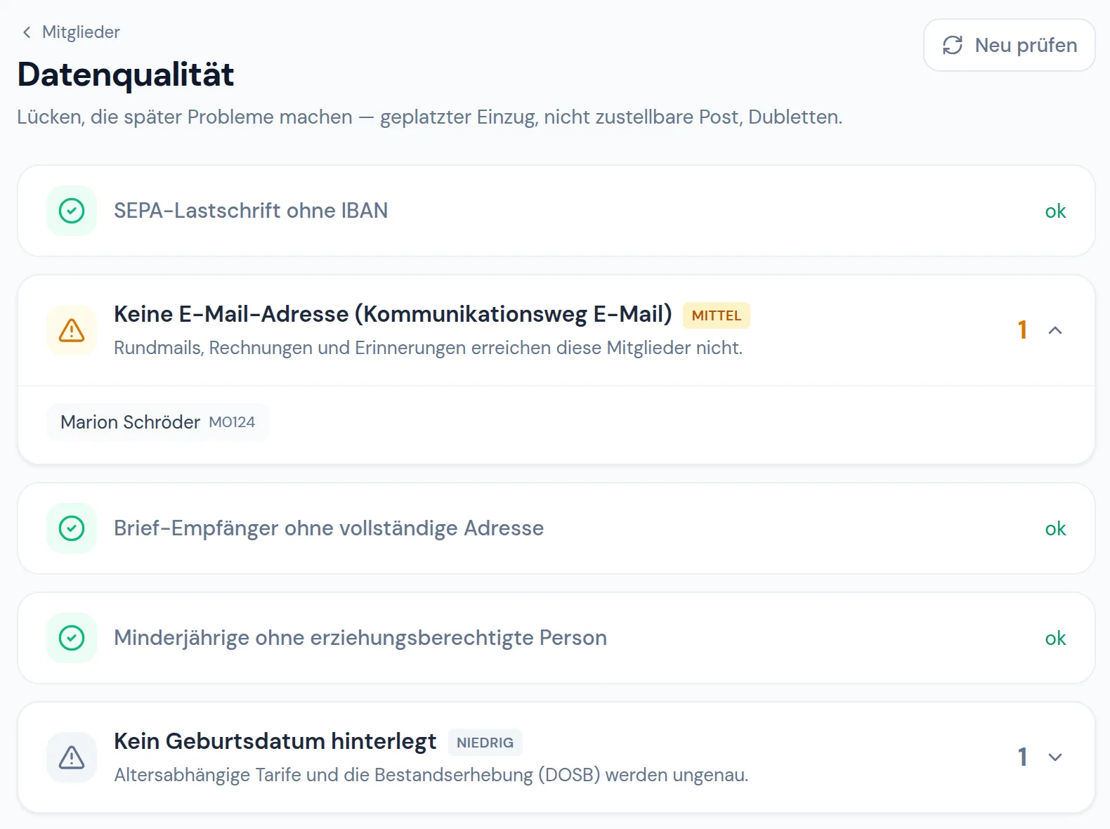 Datencheck mit Hinweisen zu fehlenden Angaben